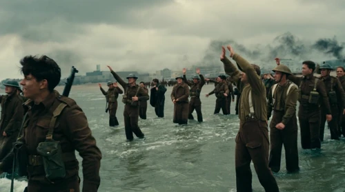 Still frame 226 from Dunkirk (2017) directed by Christopher Nolan