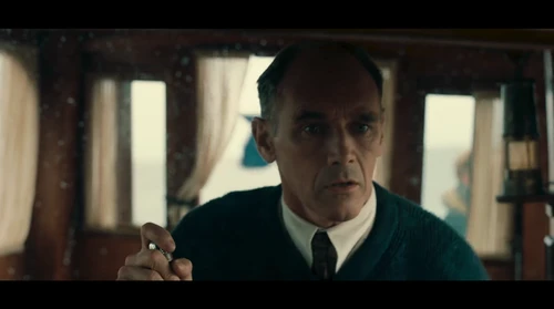 Still frame 230 from Dunkirk (2017) directed by Christopher Nolan