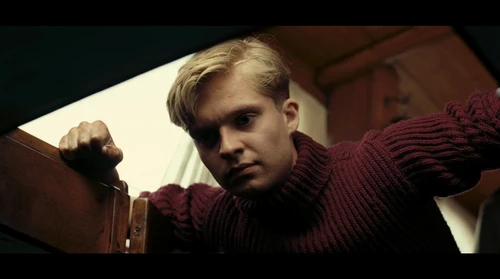 Still frame 243 from Dunkirk (2017) directed by Christopher Nolan