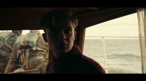 Still frame 244 from Dunkirk (2017) directed by Christopher Nolan