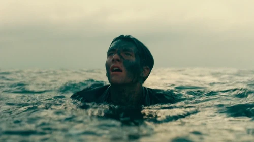 Still frame 246 from Dunkirk (2017) directed by Christopher Nolan