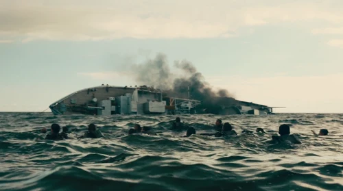 Still frame 247 from Dunkirk (2017) directed by Christopher Nolan