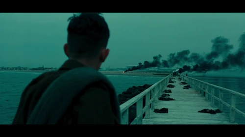 Still frame 286 from Dunkirk (2017) directed by Christopher Nolan