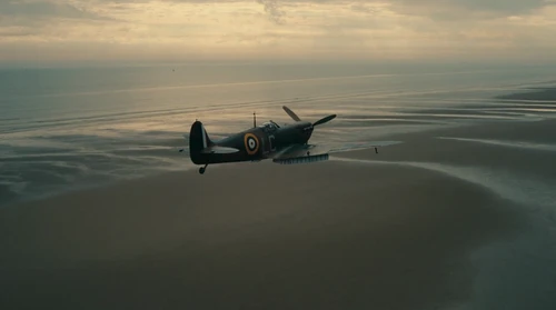 Still frame 293 from Dunkirk (2017) directed by Christopher Nolan