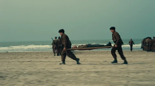 Still frame 31 from Dunkirk (2017) directed by Christopher Nolan