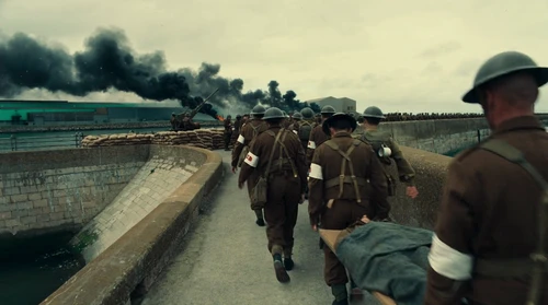 Still frame 32 from Dunkirk (2017) directed by Christopher Nolan