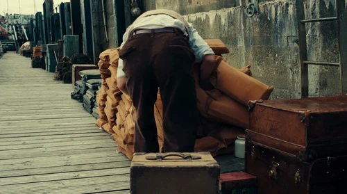 Still frame 39 from Dunkirk (2017) directed by Christopher Nolan