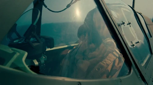 Still frame 41 from Dunkirk (2017) directed by Christopher Nolan
