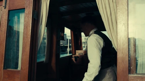 Still frame 45 from Dunkirk (2017) directed by Christopher Nolan