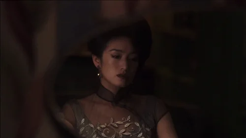 Still frame 16 from Eros (2004) directed by Michelangelo Antonioni, Wong Kar-Wai, Steven Soderbergh