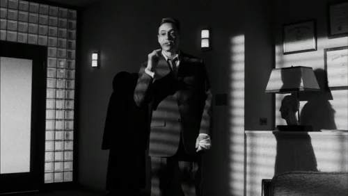 Still frame 41 from Eros (2004) directed by Michelangelo Antonioni, Wong Kar-Wai, Steven Soderbergh
