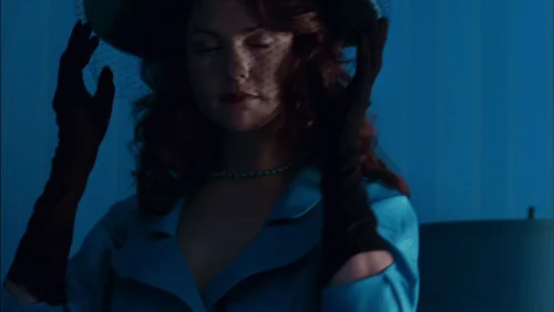 Still frame 53 from Eros (2004) directed by Michelangelo Antonioni, Wong Kar-Wai, Steven Soderbergh