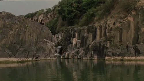 Still frame 57 from Eros (2004) directed by Michelangelo Antonioni, Wong Kar-Wai, Steven Soderbergh