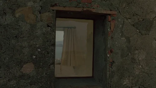 Still frame 64 from Eros (2004) directed by Michelangelo Antonioni, Wong Kar-Wai, Steven Soderbergh