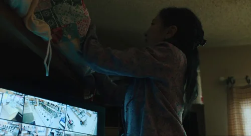 Still frame 6 from Everything Everywhere All at Once (2022) directed by Daniel Kwan, Daniel Scheinert