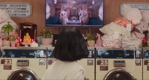 Still frame 66 from Everything Everywhere All at Once (2022) directed by Daniel Kwan, Daniel Scheinert
