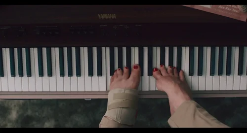 Still frame 147 from Everything Everywhere All at Once (2022) directed by Daniel Kwan, Daniel Scheinert