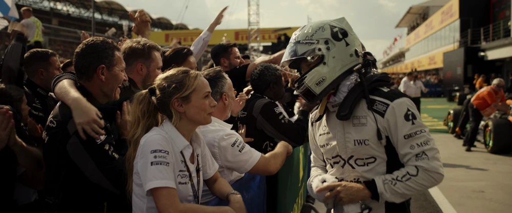 Still frame 115 from F1: The Movie (2025) directed by Joseph Kosinski