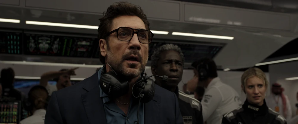 Still frame 233 from F1: The Movie (2025) directed by Joseph Kosinski