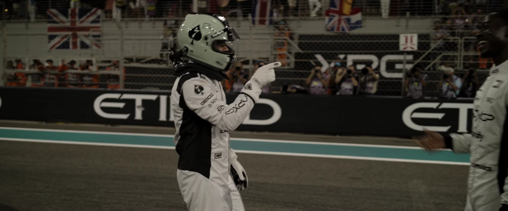 Still frame 261 from F1: The Movie (2025) directed by Joseph Kosinski