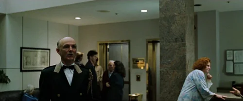 Still frame 27 from Fight Club (1999) directed by David Fincher