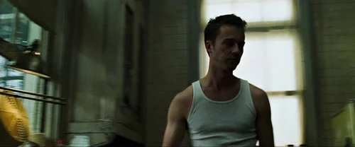 Still frame 61 from Fight Club (1999) directed by David Fincher