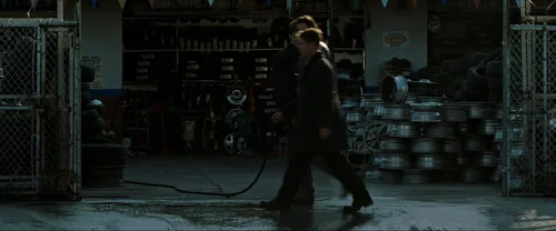 Still frame 83 from Fight Club (1999) directed by David Fincher