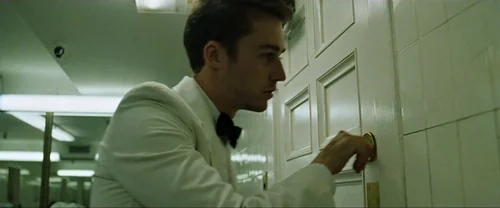 Still frame 107 from Fight Club (1999) directed by David Fincher