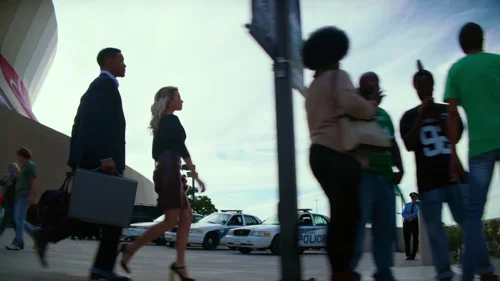 Still frame 41 from Focus (2015) directed by Glenn Ficarra, John Requa