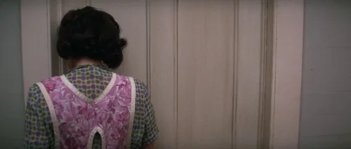 Still frame 13 from Forrest Gump (1994) directed by Robert Zemeckis