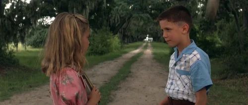 Still frame 16 from Forrest Gump (1994) directed by Robert Zemeckis