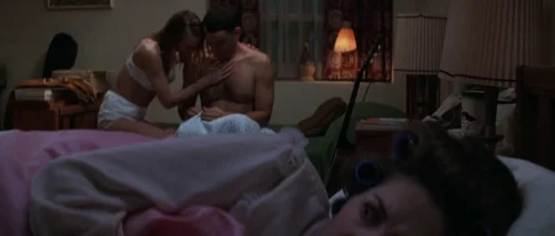 Still frame 30 from Forrest Gump (1994) directed by Robert Zemeckis