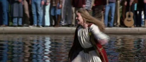 Still frame 75 from Forrest Gump (1994) directed by Robert Zemeckis