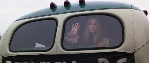 Still frame 83 from Forrest Gump (1994) directed by Robert Zemeckis