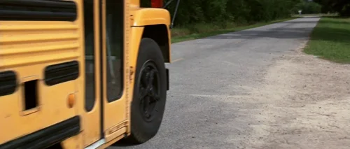 Still frame 153 from Forrest Gump (1994) directed by Robert Zemeckis