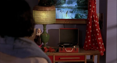 Still frame 76 from Ghost World (2001) directed by Terry Zwigoff