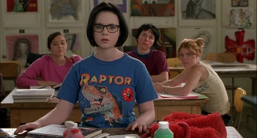 Still frame 122 from Ghost World (2001) directed by Terry Zwigoff