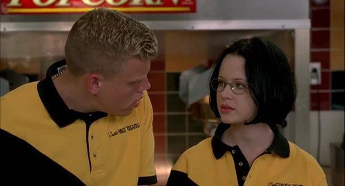 Still frame 126 from Ghost World (2001) directed by Terry Zwigoff