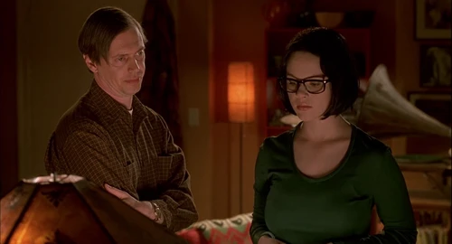 Still frame 134 from Ghost World (2001) directed by Terry Zwigoff
