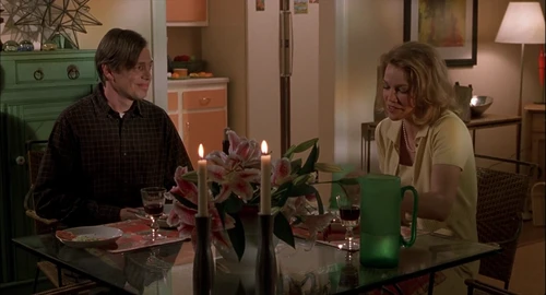 Still frame 136 from Ghost World (2001) directed by Terry Zwigoff