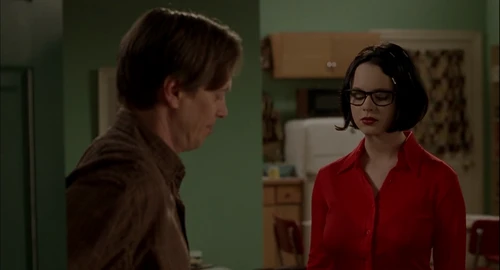 Still frame 151 from Ghost World (2001) directed by Terry Zwigoff