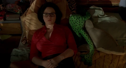 Still frame 184 from Ghost World (2001) directed by Terry Zwigoff