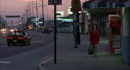 Still frame 203 from Ghost World (2001) directed by Terry Zwigoff