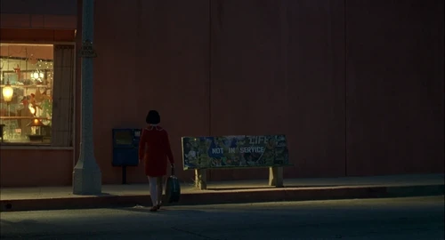Still frame 205 from Ghost World (2001) directed by Terry Zwigoff