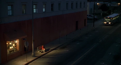Still frame 207 from Ghost World (2001) directed by Terry Zwigoff