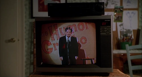 Still frame 31 from Ghost World (2001) directed by Terry Zwigoff