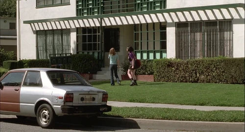 Still frame 52 from Ghost World (2001) directed by Terry Zwigoff