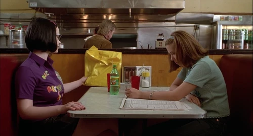 Still frame 60 from Ghost World (2001) directed by Terry Zwigoff