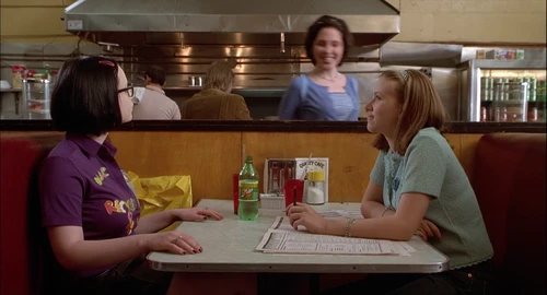 Still frame 63 from Ghost World (2001) directed by Terry Zwigoff