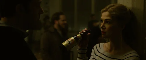 Still frame 10 from Gone Girl (2014) directed by David Fincher